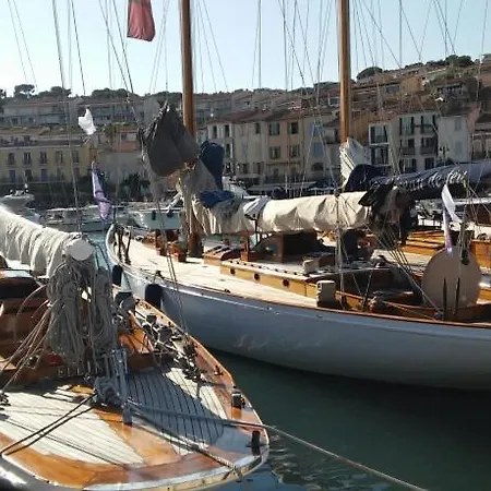 Le Clos Des Grillons Cassis